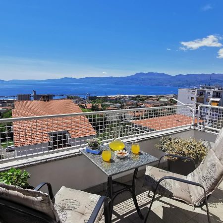 Apartment Belvedere With Seaview Rijeka Exterior photo