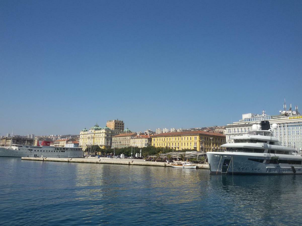 Apartment Belvedere With Seaview Rijeka Exterior photo