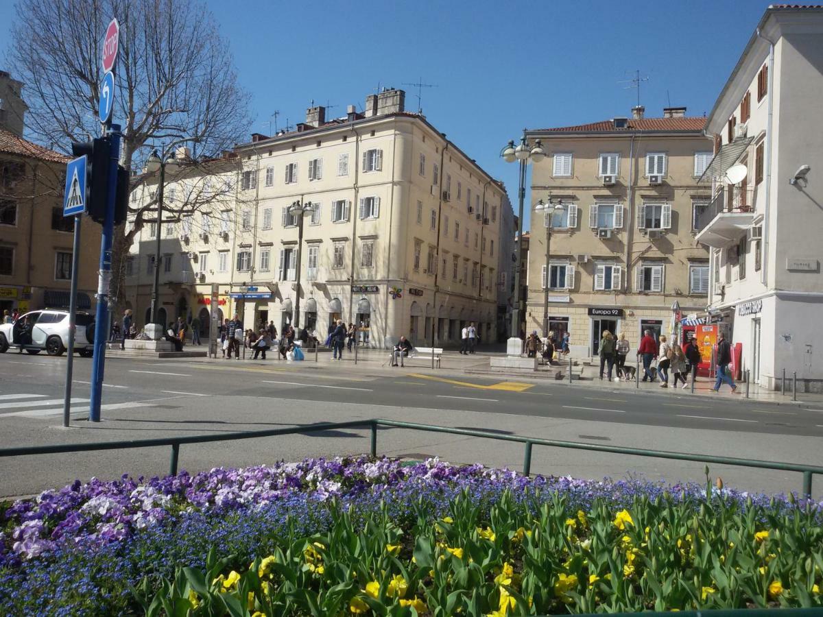 Apartment Belvedere With Seaview Rijeka Exterior photo